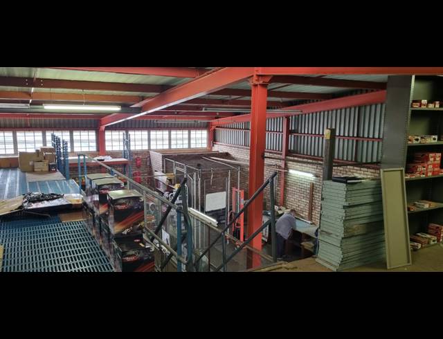 600M² WAREHOUSE FOR SALE IN KRUGERSDORP CENTRAL
